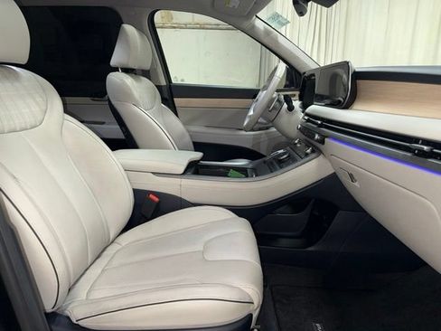 Used 2024 Hyundai Palisade Limited AWD/4WD image 25