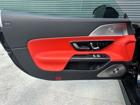 Used 2024 Mercedes-Benz SL 63 AMG SL 63 AMG image 23