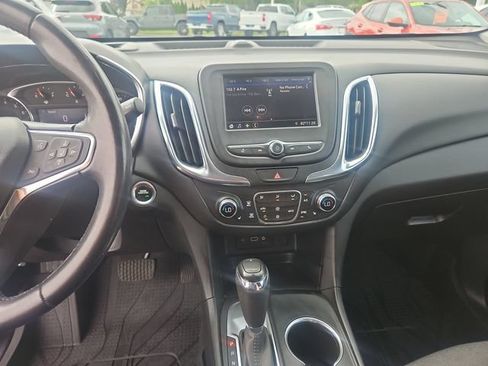Used 2020 Chevrolet Equinox LT w/ Driver Convenience Package FWD image 18
