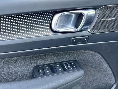 Certified 2024 Volvo XC40 B5 Plus image 16