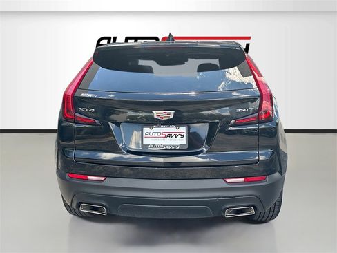 Used 2022 Cadillac XT4 Luxury w/ Cold Weather Package image 6