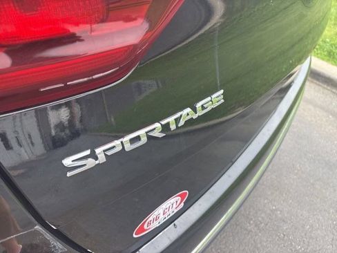 Used 2022 Kia Sportage LX FWD image 45