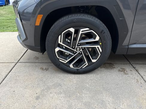 New 2026 Hyundai Tucson Limited AWD/4WD image 11