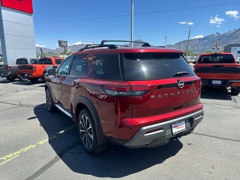 New 2026 Nissan Pathfinder Platinum w/ Cargo Package AWD/4WD image 8