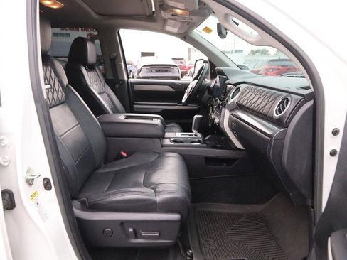 Used 2017 Toyota Tundra Platinum AWD/4WD image 27