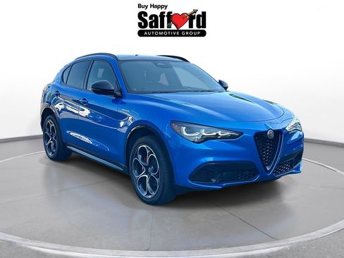 Used 2025 Alfa Romeo Stelvio Sprint AWD/4WD image 10