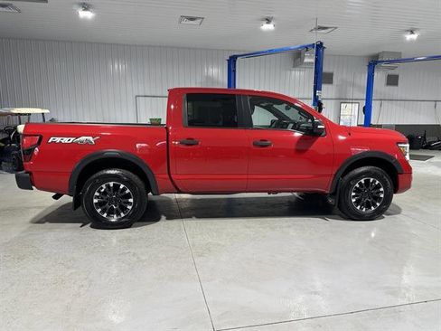 Used 2021 Nissan Titan PRO-4X w/ Pro-4x Convenience Package image 8