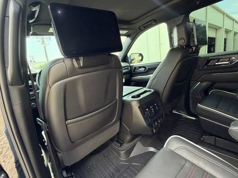 Certified 2025 GMC Yukon XL AT4 Ultimate AWD/4WD image 15