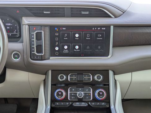 Used 2022 GMC Yukon XL Denali RWD image 5