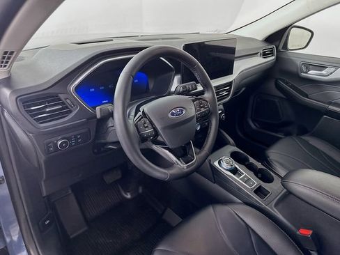 Used 2025 Ford Escape Platinum w/ Premium Technology Package image 14