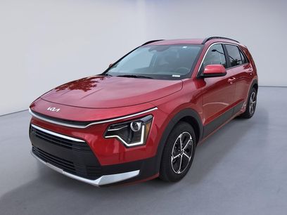 Used 2025 Kia Niro LX