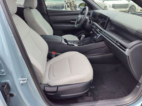 New 2026 Hyundai Santa Cruz SEL FWD image 18