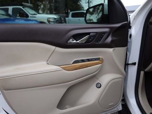 Used 2017 GMC Acadia Denali w/ Technology Package image 21