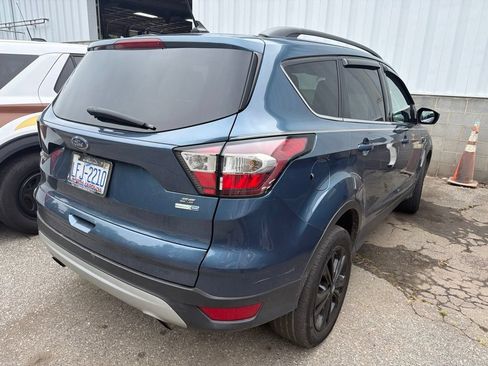 Used 2018 Ford Escape SE w/ SE Sync 3 Package AWD/4WD image 11