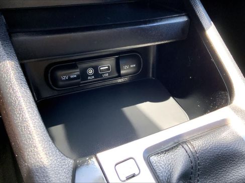 Used 2021 Kia Forte LXS FWD image 31