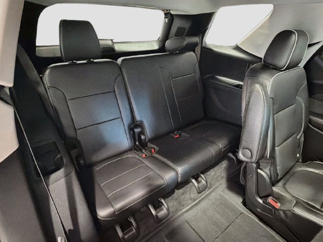 Used 2021 Chevrolet Traverse High Country w/ LPO, Floor Liner Package AWD/4WD image 25