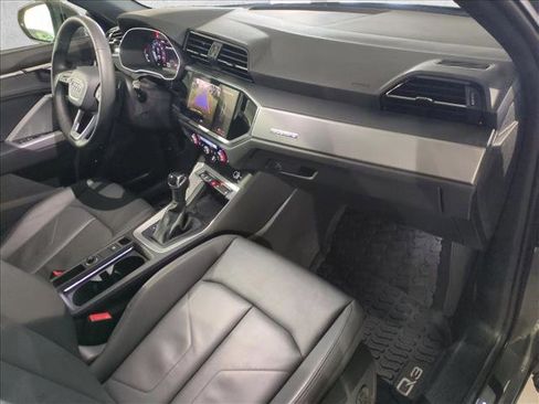 Certified 2025 Audi Q3 2.0T Premium w/ Convenience Package image 24