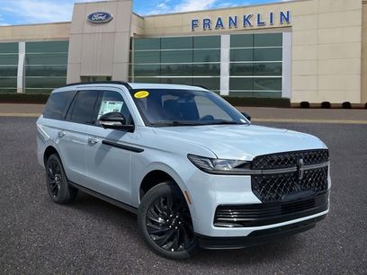 New 2025 Lincoln Navigator Reserve w/ Jet Appearance Package