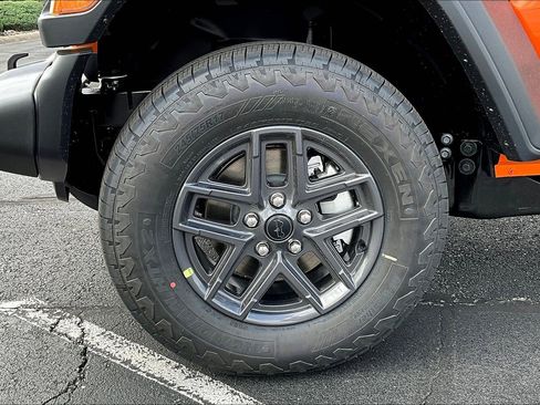 New 2026 Jeep Wrangler Unlimited Sport AWD/4WD image 21