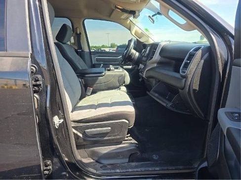 Used 2019 RAM 1500 Big Horn RWD image 4