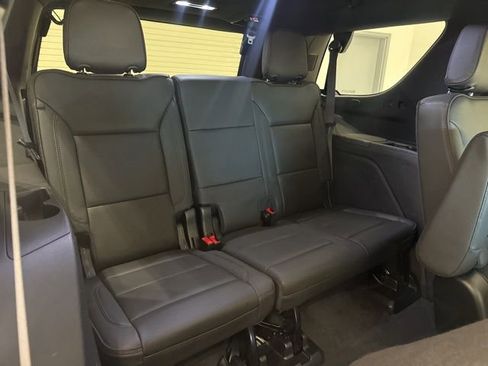 Certified 2024 Chevrolet Tahoe High Country w/ Advanced Technology Package image 13