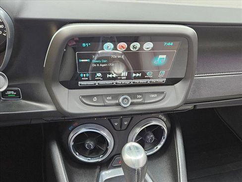 Used 2017 Chevrolet Camaro SS RWD image 15