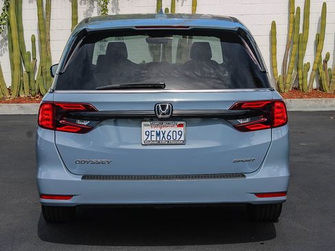 Used 2023 Honda Odyssey Sport image 8