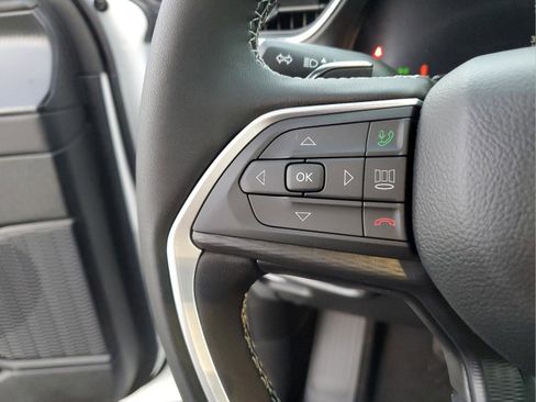 New 2025 Jeep Grand Cherokee Laredo w/ Luxury Tech Group I image 25