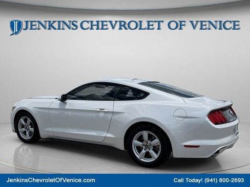 Used 2017 Ford Mustang Coupe RWD image 8