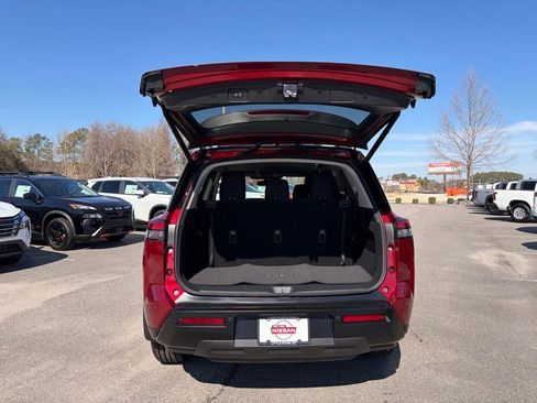 New 2026 Nissan Pathfinder SV image 5