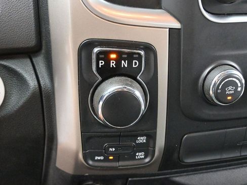 Used 2015 RAM 1500 Classic SLT AWD/4WD image 23