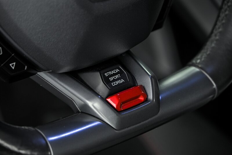 Used 2016 Lamborghini Huracan LP 580-2 RWD image 19