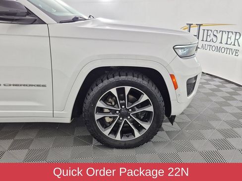 Certified 2022 Jeep Grand Cherokee Overland AWD/4WD image 12