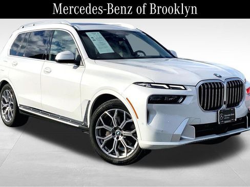Used 2025 BMW X7 xDrive40i w/ Premium Package image 1