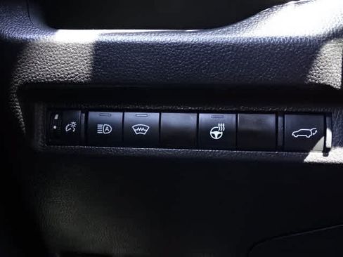 Certified 2025 Toyota RAV4 XLE w/ Convenience Package FWD image 40