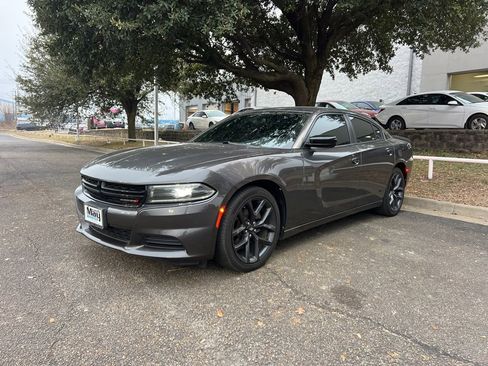 Used 2023 Dodge Charger SXT w/ Blacktop Package image 3