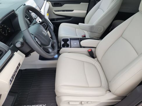 New 2026 Honda Odyssey EX-L image 11