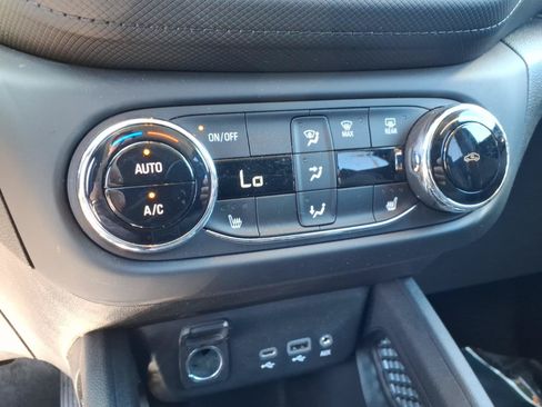 Used 2023 Chevrolet TrailBlazer LT w/ Convenience Package AWD/4WD image 22