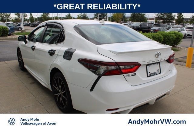 Used 2024 Toyota Camry SE FWD image 4