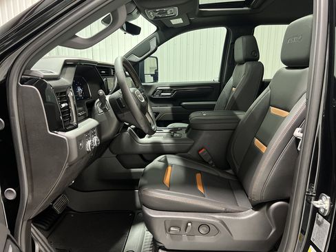 New 2025 GMC Sierra 2500 AT4 w/ AT4 Premium Plus Package image 18