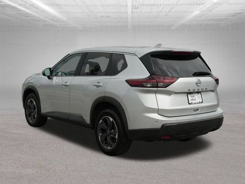 Used 2025 Nissan Rogue SV FWD image 6