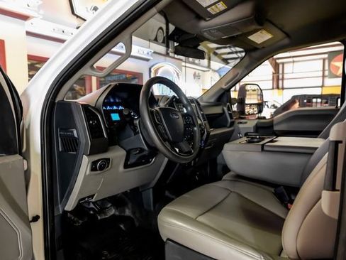 Used 2022 Ford F350 XL w/ STX Appearance Package AWD/4WD image 5