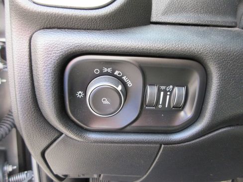 Used 2020 RAM 3500 Tradesman AWD/4WD image 25