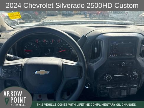 Used 2024 Chevrolet Silverado 2500 Custom w/ Custom Convenience Package AWD/4WD image 8