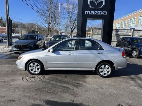Used 2009 Kia Spectra LX image 5
