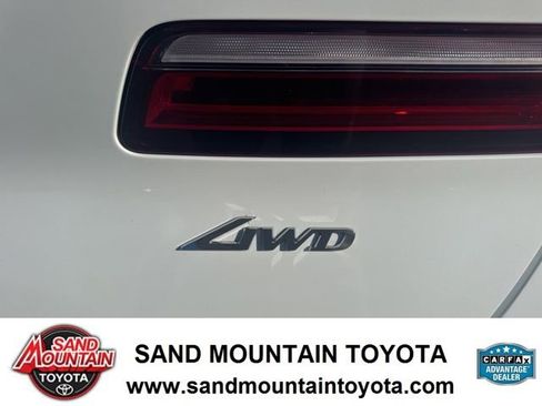 Used 2025 Genesis GV80 2.5T Advanced image 9