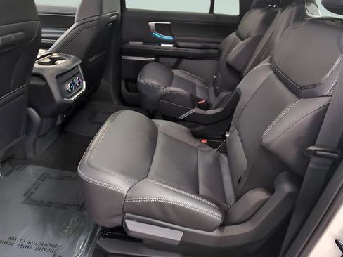 New 2025 Ford Expedition Max Platinum w/ Stealth Appearance Package image 18