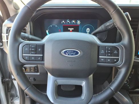 Used 2025 Ford F250 Lariat AWD/4WD image 8