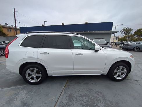 Used 2016 Volvo XC90 T5 Momentum AWD/4WD image 2