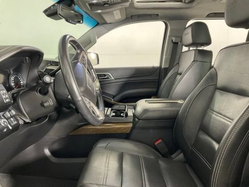 Used 2020 GMC Yukon XL Denali w/ Denali Premium Package AWD/4WD image 28